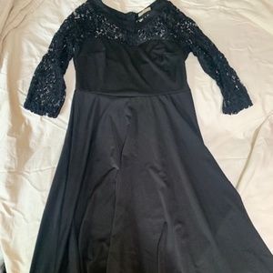 Zeela Women's Black Dress with lace detail - S